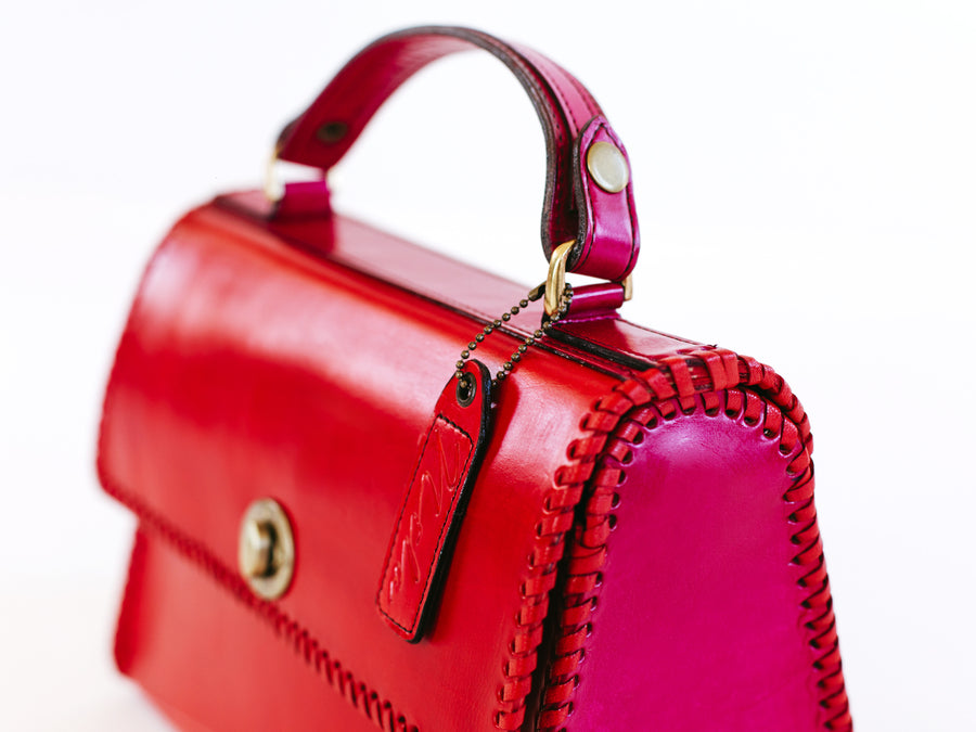 Wearing It Today: How to wear a red bag